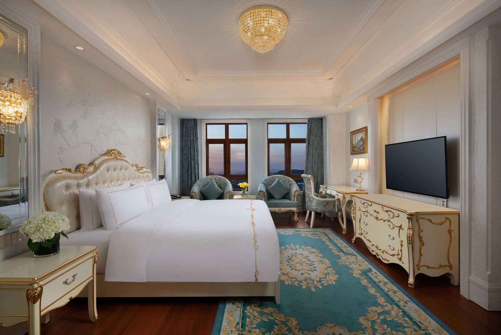 Wyndham Grand Kunming East Exterior foto