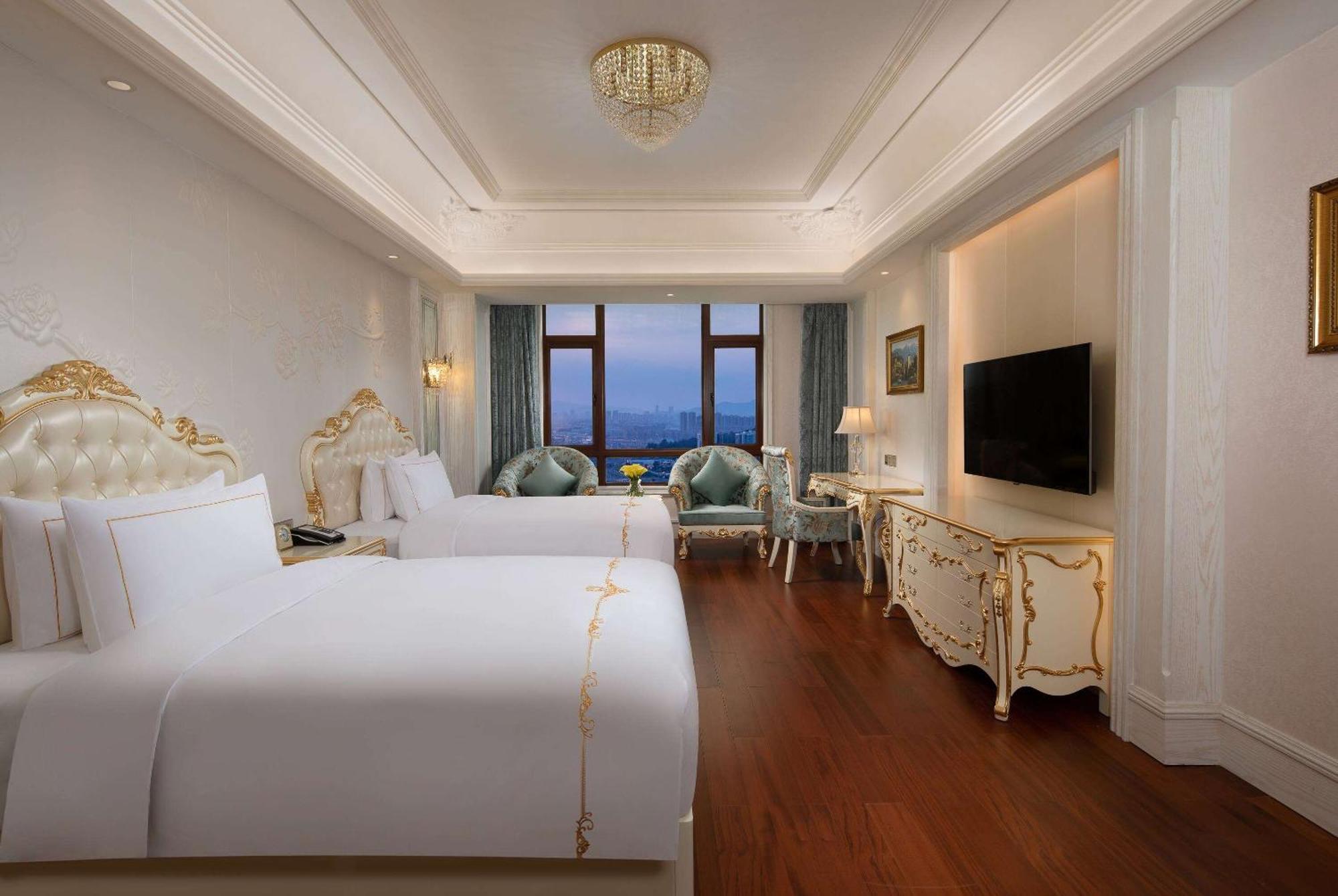 Wyndham Grand Kunming East Exterior foto